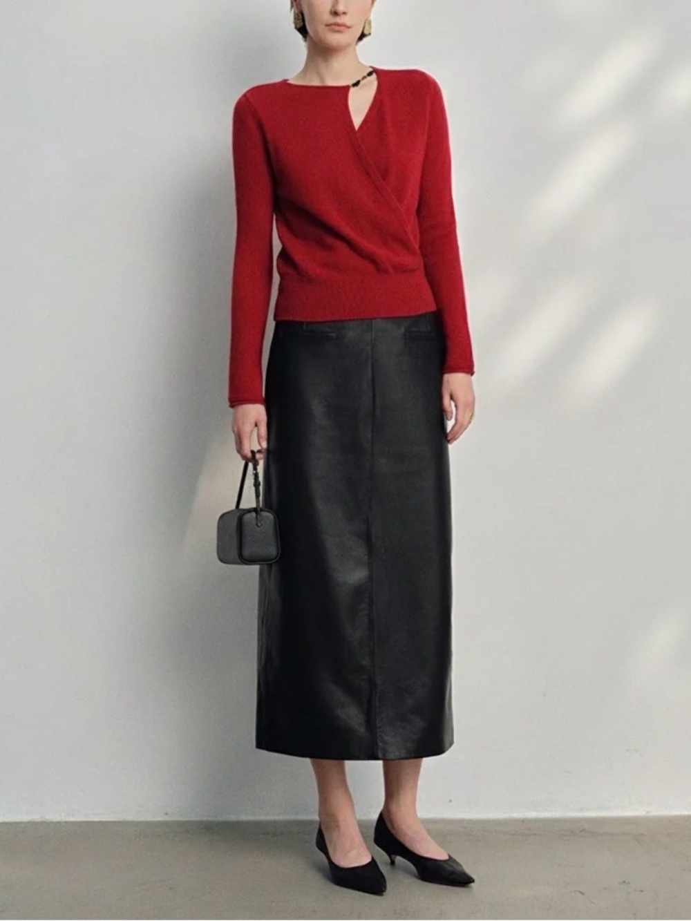 Atorie Black Sheepskin High-Waist Straight Skirt leather midi size 26 US 2/4